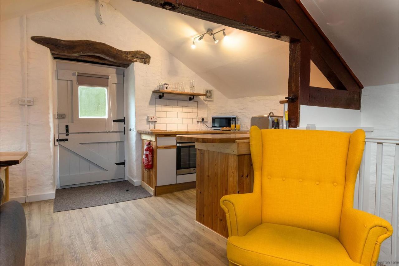 Dog Friendly Cottage, Geufron Farm Near Tywyn Bryn-crug Bagian luar foto