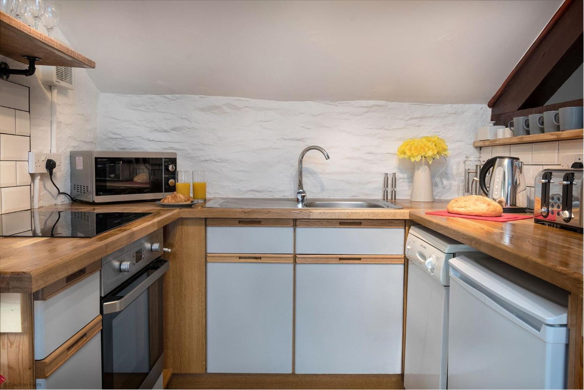Dog Friendly Cottage, Geufron Farm Near Tywyn Bryn-crug Bagian luar foto
